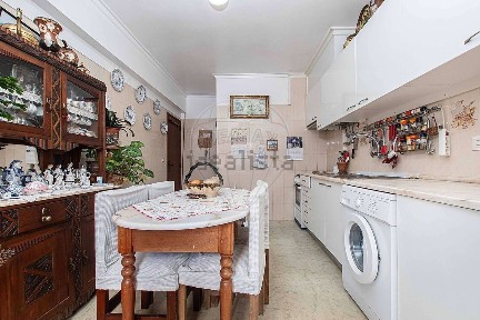 Apartamento T2 à venda na Praceta Humberto Delgado