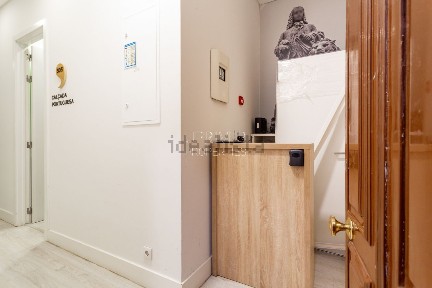 Apartamento T6 à venda na Rua Eça de Queiroz