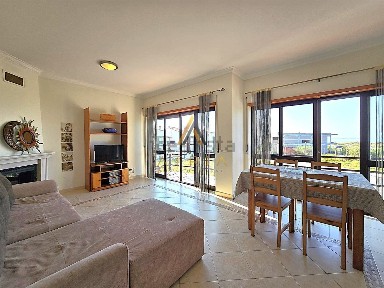 Apartamento T3 à venda em Peniche