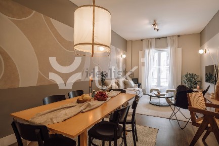 Apartamento T2 à venda na Rua da Misericórdia