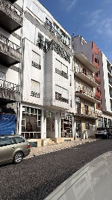 Apartamento T3 à venda na Rua Dom Afonso de Albuquerque