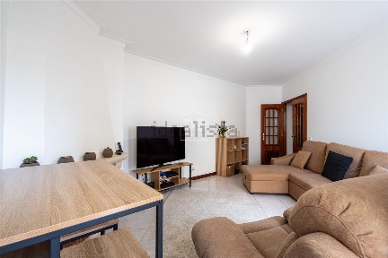 Apartamento T2 à venda na Rua Dom João Pereira Venâncio, 1 a