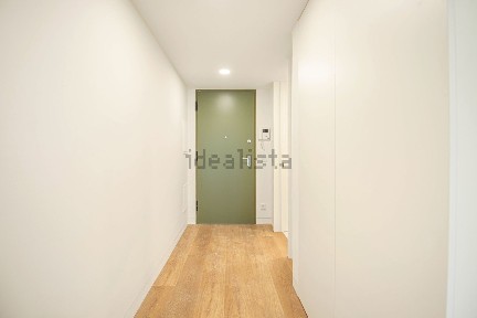 Apartamento T1 à venda na Avenida São José, 27