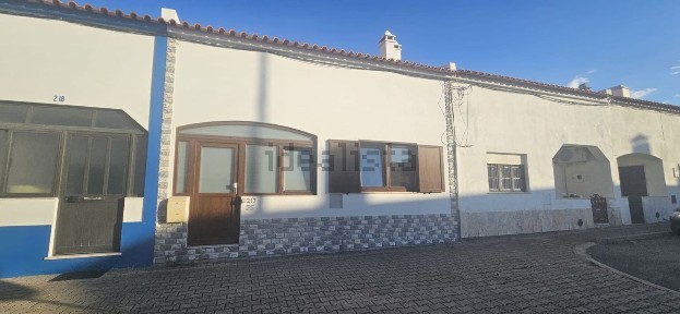 Arrendamento de moradia em banda em Quinta dos Passarinhos, 217