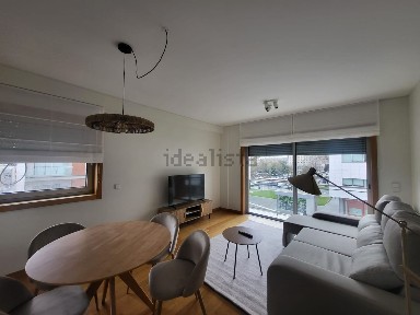 Arrendamento de apartamento T1 na Estrada da Circunvalação, 7612