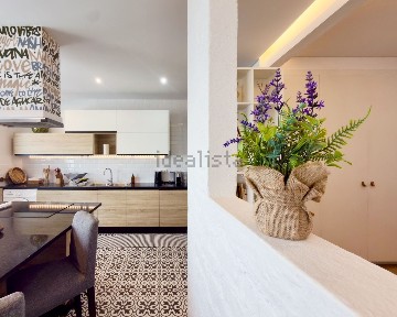 Apartamento T2 à venda na Avenida 5 de Outubro, 15