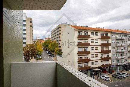 Arrendamento de apartamento T3 na Avenida da Boavista