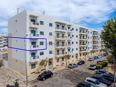Apartamento T2 à venda na Rua Luciano Jorge Fernandes