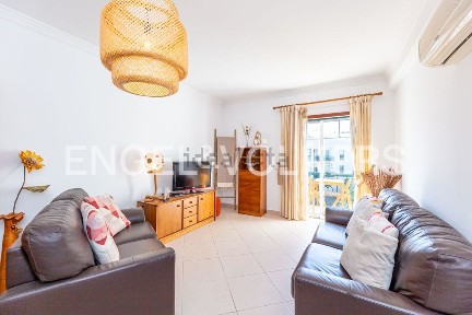 Apartamento T3 à venda na Tavira