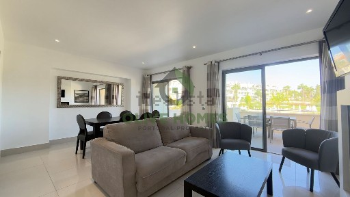 Apartamento T2 à venda no Caminho Corgo da Colmeia