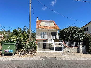 Moradia independente à venda no Louriçal