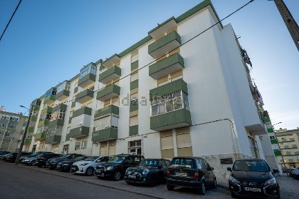 Apartamento T2 à venda na Praceta Antero de Quental, 13