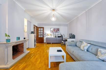 Apartamento T2 à venda na Praceta João Azevedo, 2