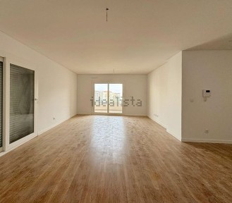 Apartamento T3 à venda na Vale Salgueiro s/n