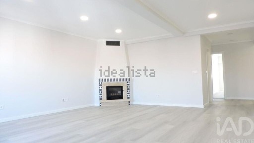 Apartamento T4 à venda na Cruz de Pau