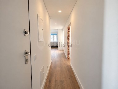 Apartamento T3 à venda na Rua Dom João de Portugal