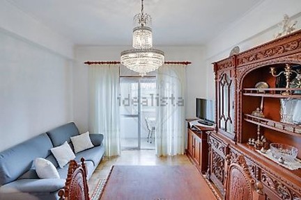 Apartamento T3 à venda na Rua Catarina Eufémia