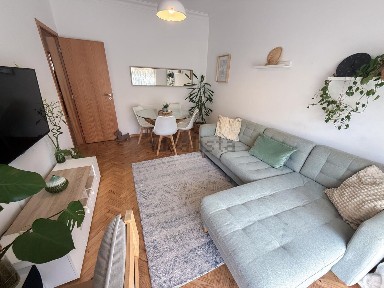 Apartamento T2 à venda na Rua Catarina Eufémia