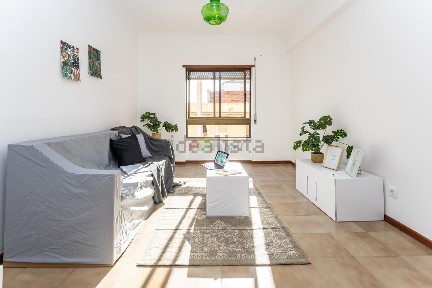 Apartamento T2 à venda na Rua Fernando Pessoa s/n