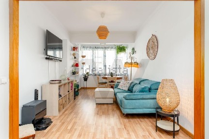 Apartamento T2 à venda na Rua Eça de Queiroz s/n