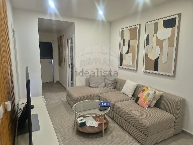 Apartamento T1 à venda na Rua Jaime Cortesão