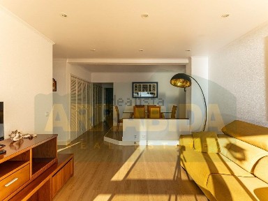 Apartamento T1 à venda em Santiago