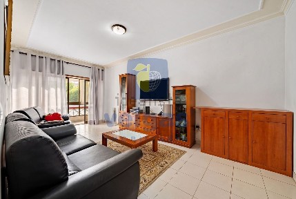 Apartamento T3 à venda na Rua Alexandre Herculano