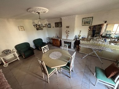 Apartamento T2 à venda na Avenida Infante Dom Henrique