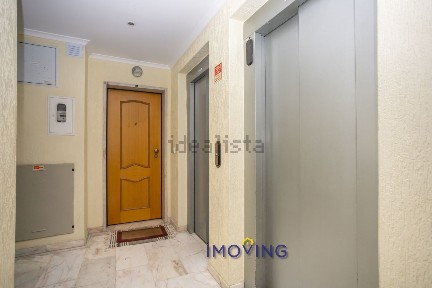 Apartamento T2 à venda na Rua Sociedade Democrática União Os Franceses, 7