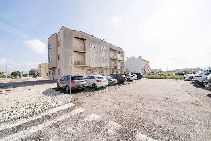 Apartamento T3 à venda em São Salvador