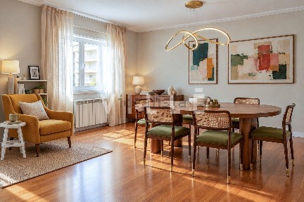Apartamento T3 à venda na Zona Histórica - Beira-Mar