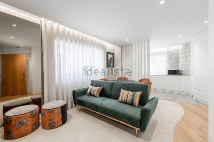 Arrendamento de apartamento T1 no Largo São João da Ponte, 40