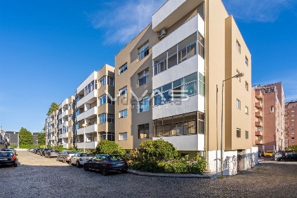Apartamento T2 à venda em São Victor