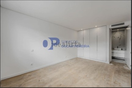 Apartamento T2 à venda na Rua Cónego Dr. José Marques s/n