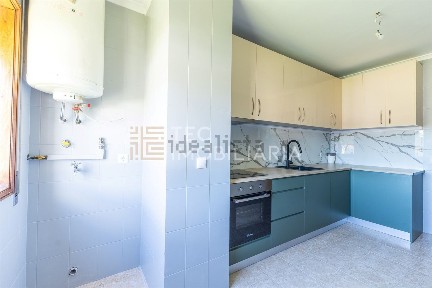 Apartamento T3 à venda na Santegãos - Estrada Nova - Campainha