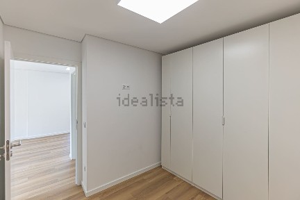 Apartamento T2 à venda na Rua da Carreira Velha