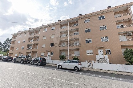 Apartamento T2 à venda na Rua Centro Republicano Pádua Correia