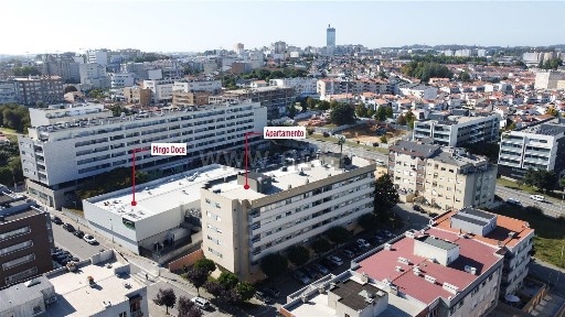 Apartamento T1 à venda na Rua Alberto Pimenta