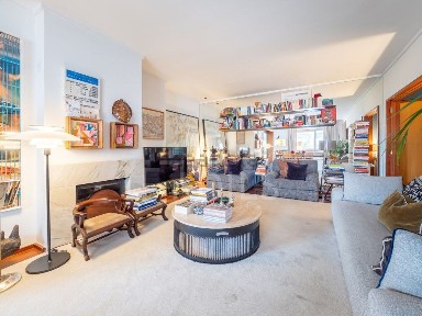 Apartamento T3 à venda na Rua José Gomes Ferreira