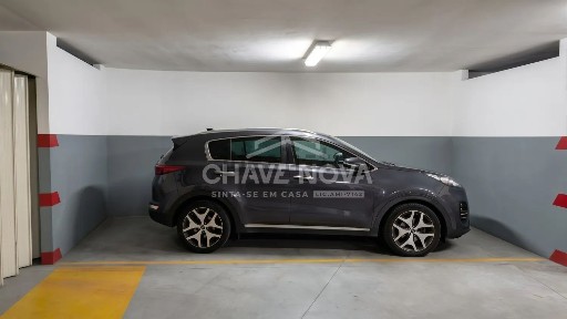 Apartamento T2 à venda na Rua Nossa Senhora Carmo