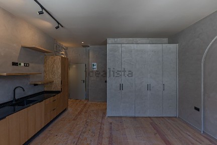 Apartamento T0 à venda na Rua do Bonfim s/n