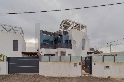 Casa ou moradia à venda na Rua Da Pedreira