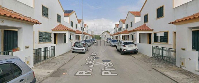 Moradia independente à venda em Sado