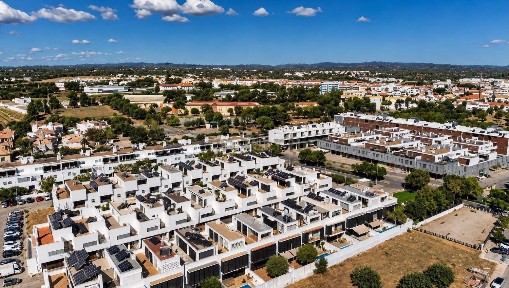 Moradia independente à venda na Quinta da Foz - Escolas