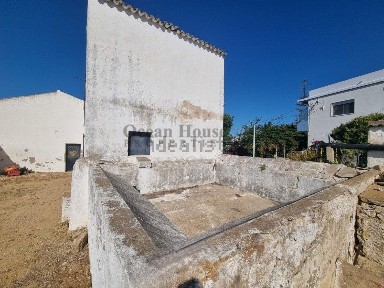 Moradia independente à venda em N2, 23