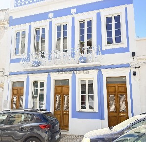 Moradia em banda à venda na Baixa