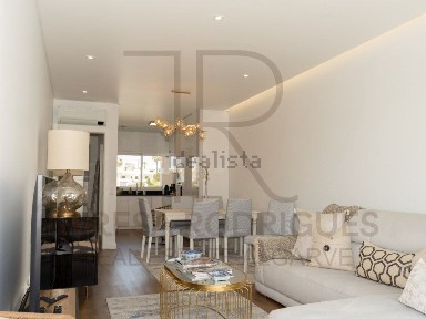 Apartamento T2 à venda no Forte São João