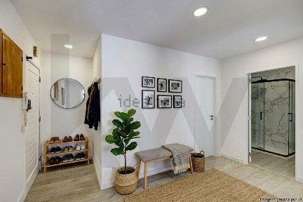 Apartamento T2 à venda na Rua 1º de Maio s/n