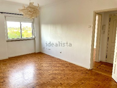 Apartamento T2 à venda na Avenida Metalúrgicos