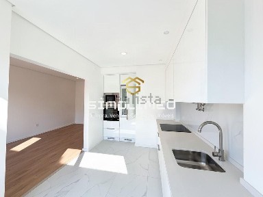 Apartamento T2 à venda no Alto do Seixalinho